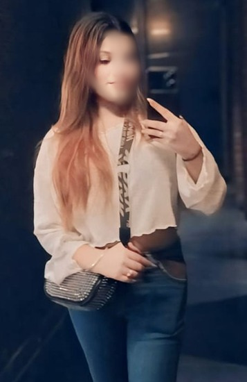 model escort in Bhumkar Chowk